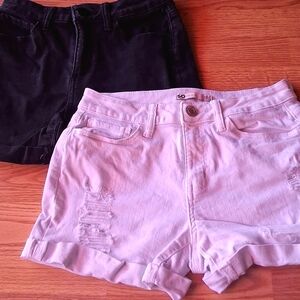 2 Pair SO Brand (KOHLS) Juniors Jeans Shorts, SZ 3/ 26 W